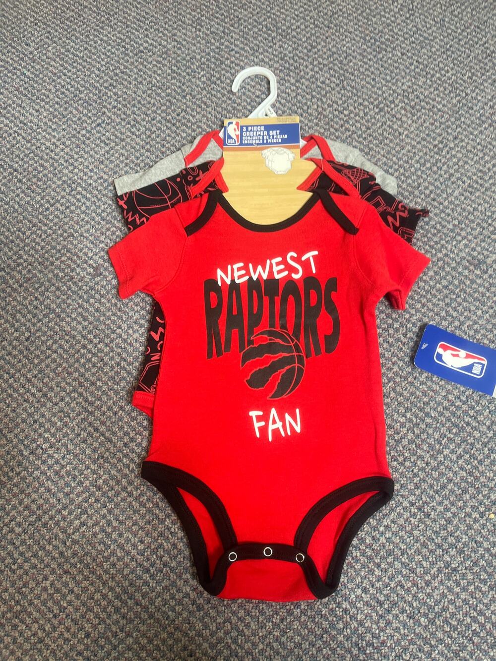 Toronto Raptors NBA Infant Bodysuit Set 6/9 months